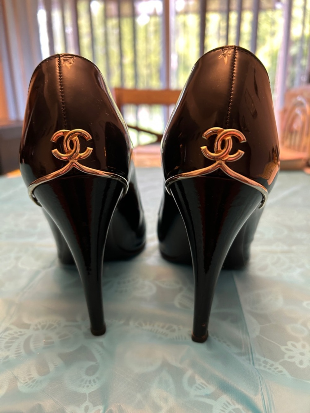 CHANEL Black Patent Leather Peep-Toe Stiletto Heels with Gold CC - Picture 3 of 12